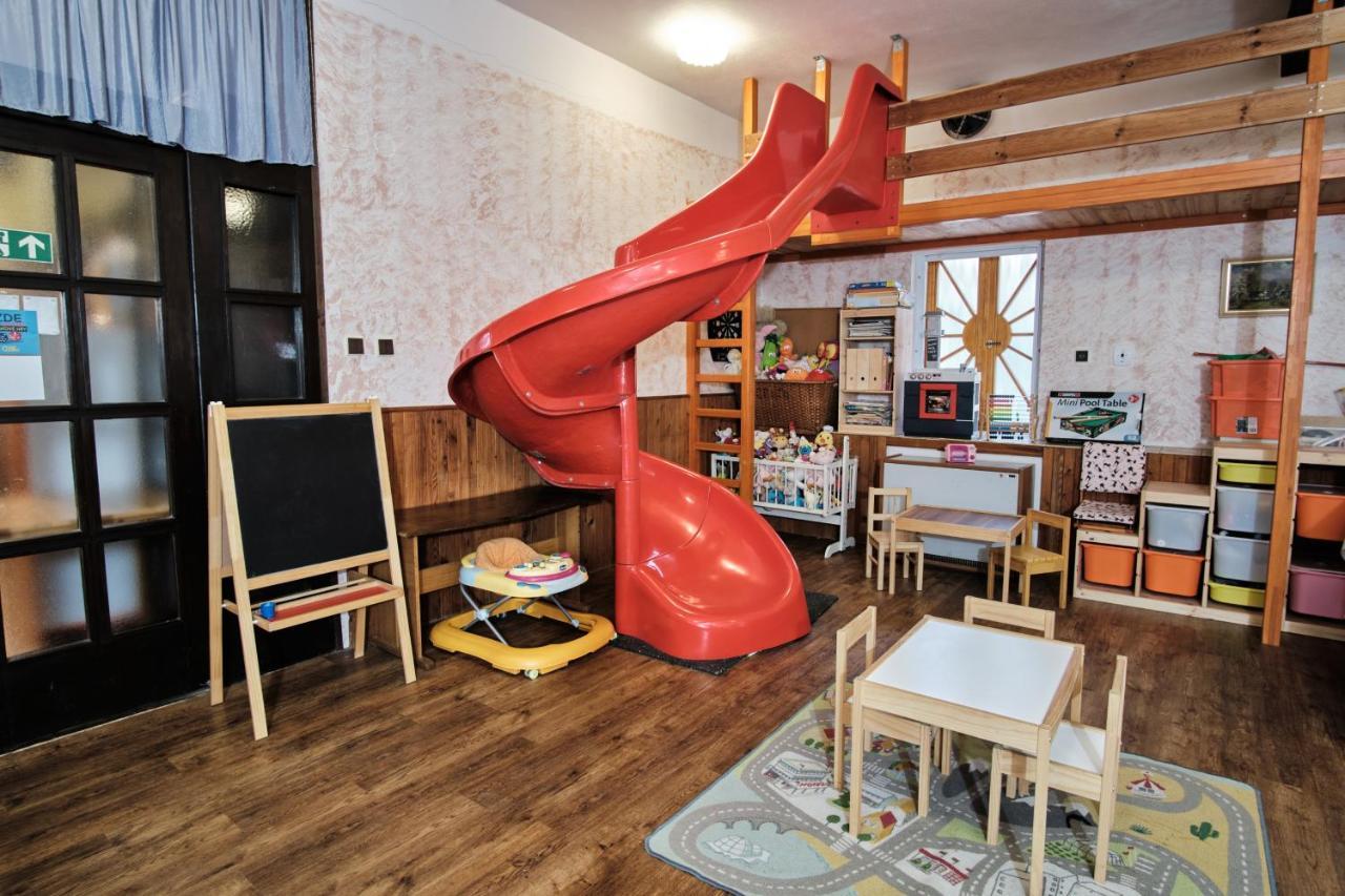 Strnadovsky Mlyn Hotel Jesenice  Exterior foto